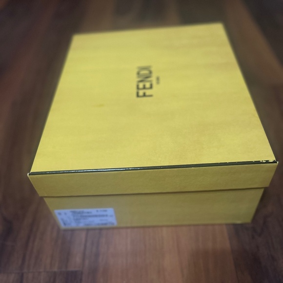 FENDI  FIRST LOGO HEEL 41 - Picture 6 of 7